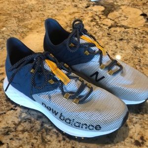 Men’s New balance, light-bluish, gray white with orange size 10.5 Perfect sole